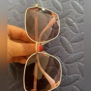 Elegant Gold and Brown Sunglasses